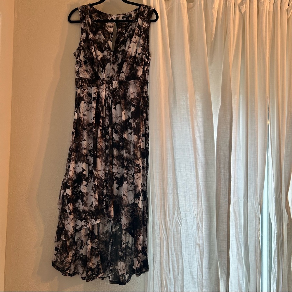 Simply Vera Vera Wang Black and Cream Floral Dress